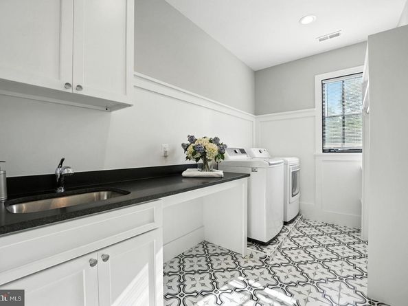 1623 Dempsey Street, Mclean VA 22101