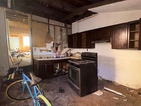 2713 Pratt Street, Philadelphia PA 19137