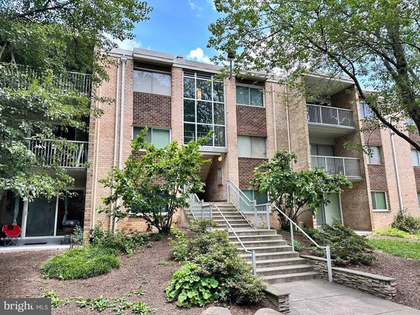 8002 Chanute Place 20/6, Falls Church VA 22042