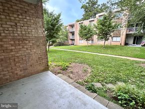 8002 Chanute Place 20/6, Falls Church VA 22042