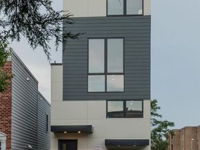 706 16TH Street NE A, Washington DC 20002