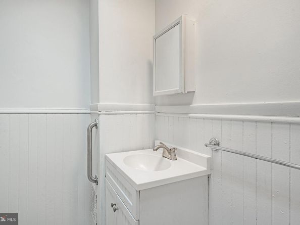 5710 Harmer Street, Philadelphia PA 19131