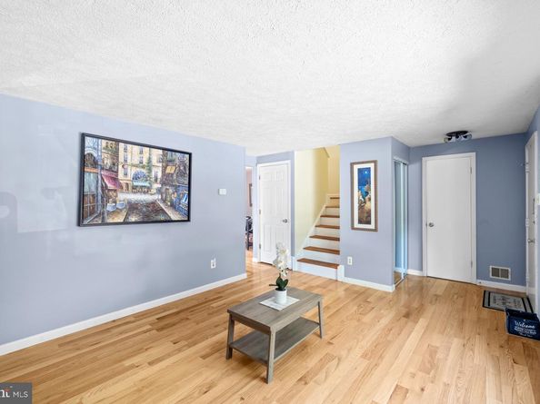 3123 Pebble Hill Lane, Fairfax VA 22031