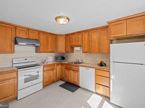 3123 Pebble Hill Lane, Fairfax VA 22031