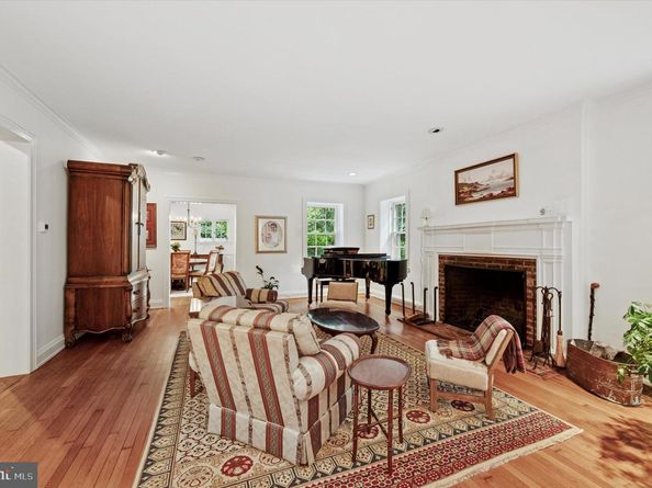 7004 Wissahickon Avenue, Philadelphia PA 19119