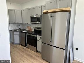 2215 N 10TH Street, Philadelphia PA 19133