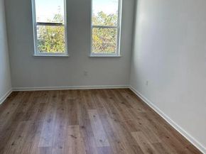 2215 N 10TH Street, Philadelphia PA 19133