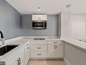 1600 Hagys Ford Road 3Y, Narberth PA 19072