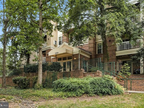 2204 Westcourt Lane 109, Herndon VA 20170
