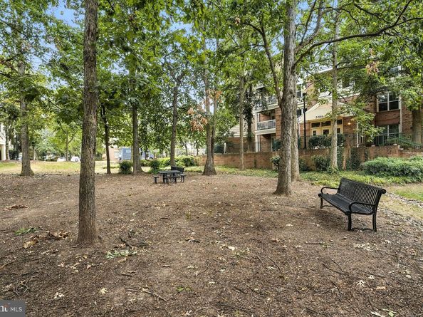 2204 Westcourt Lane 109, Herndon VA 20170