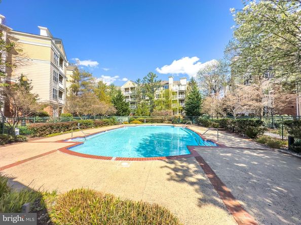 2204 Westcourt Lane 109, Herndon VA 20170