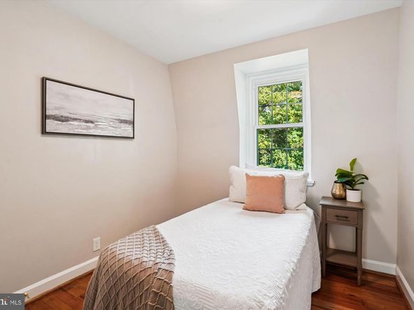 4642 31st Road S, Arlington VA 22206