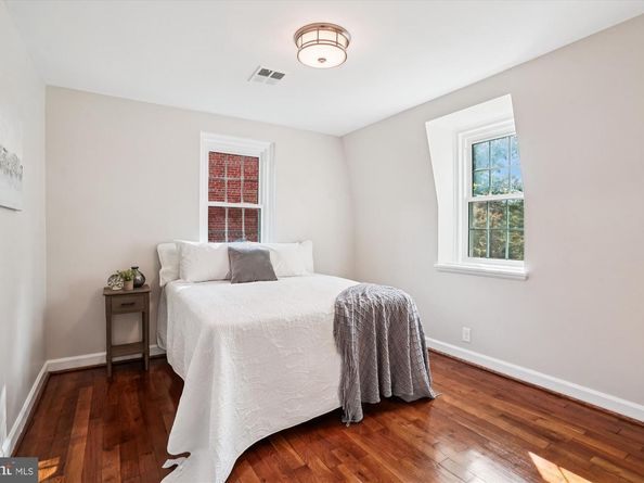 4642 31st Road S, Arlington VA 22206