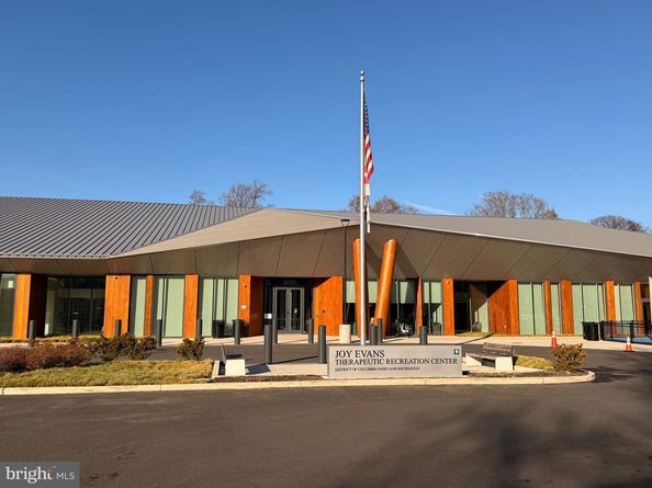 1001 30TH Street SE, Washington DC 20019