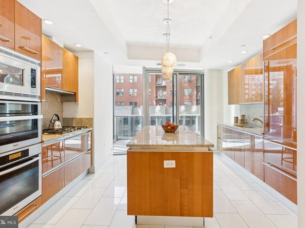 1881 N Nash Street 302, Arlington VA 22209