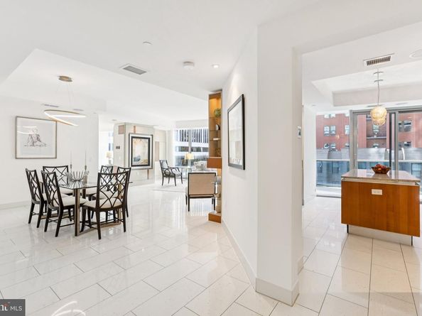 1881 N Nash Street 302, Arlington VA 22209