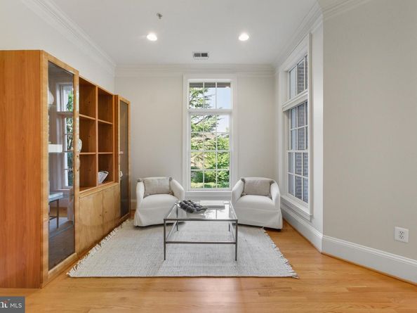 1480 Evans Farm Drive 202, Mclean VA 22101