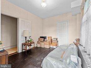 1001 E Willow Grove Avenue, Glenside PA 19038