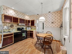 1001 E Willow Grove Avenue, Glenside PA 19038