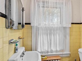 1001 E Willow Grove Avenue, Glenside PA 19038