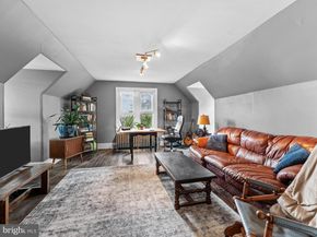 1001 E Willow Grove Avenue, Glenside PA 19038