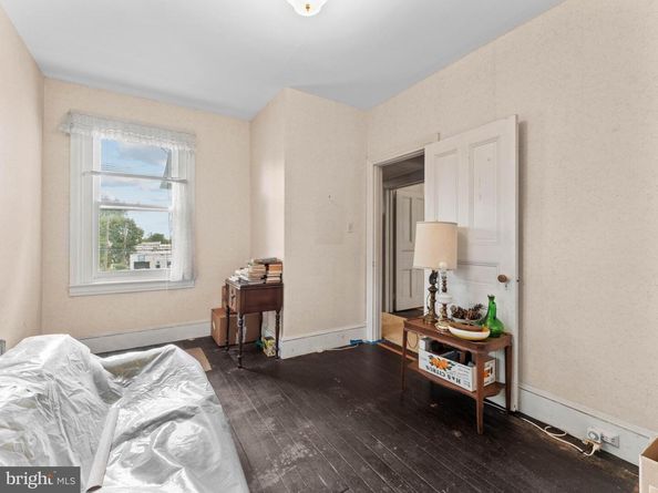 1001 E Willow Grove Avenue, Glenside PA 19038