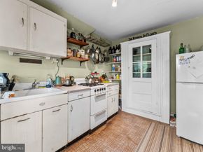 1001 E Willow Grove Avenue, Glenside PA 19038