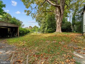 1001 E Willow Grove Avenue, Glenside PA 19038