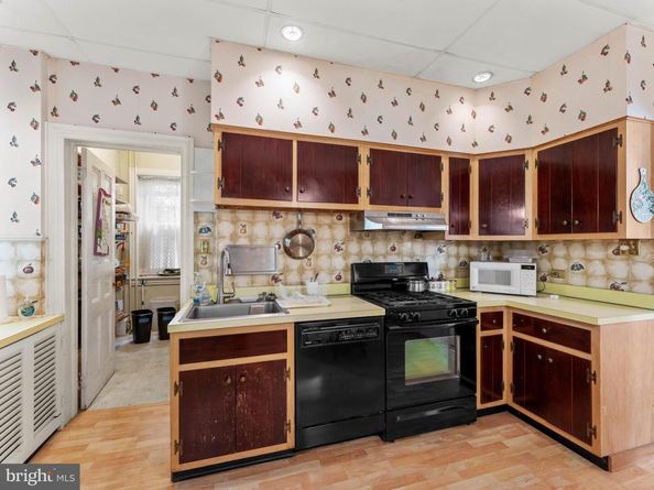 1001 E Willow Grove Avenue, Glenside PA 19038
