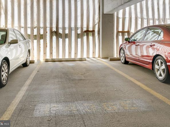 3709 S George Mason Drive T3E, Falls Church VA 22041