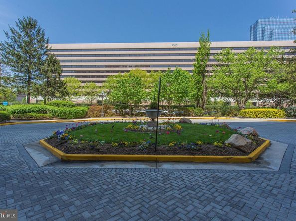 3709 S George Mason Drive T3E, Falls Church VA 22041