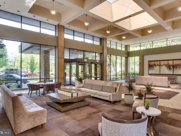 3709 S George Mason Drive T3E, Falls Church VA 22041