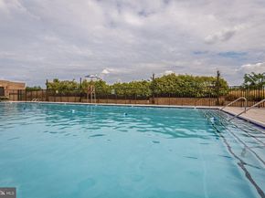 3709 S George Mason Drive T3E, Falls Church VA 22041