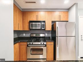 1021 N Garfield Street 117, Arlington VA 22201