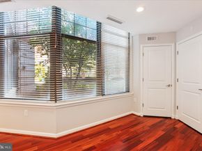 1021 N Garfield Street 117, Arlington VA 22201