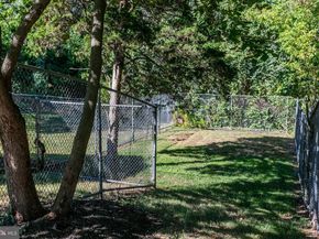 905 W Poplar Road, Sterling VA 20164