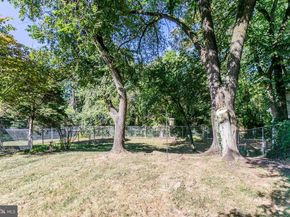 905 W Poplar Road, Sterling VA 20164