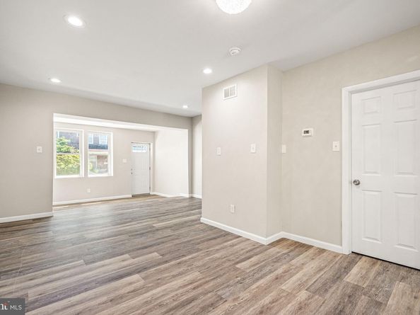7147 Guyer Avenue, Philadelphia PA 19153