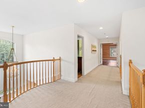 2 Old Barn Court, Newtown PA 18940