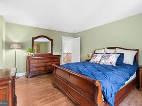2 Old Barn Court, Newtown PA 18940