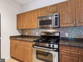 12953 Centre Park Circle 222, Herndon VA 20171