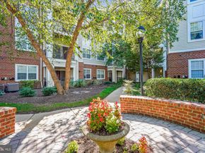 12953 Centre Park Circle 222, Herndon VA 20171