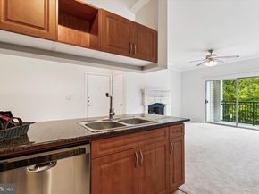 12953 Centre Park Circle 222, Herndon VA 20171