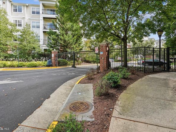 12953 Centre Park Circle 222, Herndon VA 20171