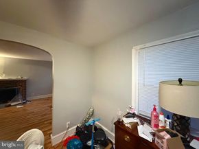 240 Glendale Road, Upper Darby PA 19082