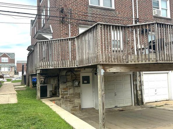 8137 Farnsworth Street, Philadelphia PA 19152