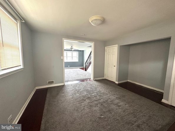 8137 Farnsworth Street, Philadelphia PA 19152
