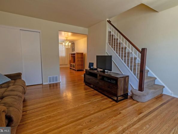6019 N Warnock Street, Philadelphia PA 19141