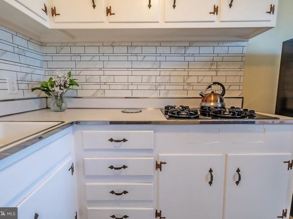 6019 N Warnock Street, Philadelphia PA 19141