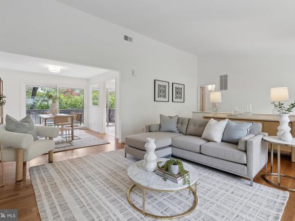 8300 Tomlinson Avenue, Bethesda MD 20817